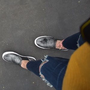 Meet your Posher, Caroline